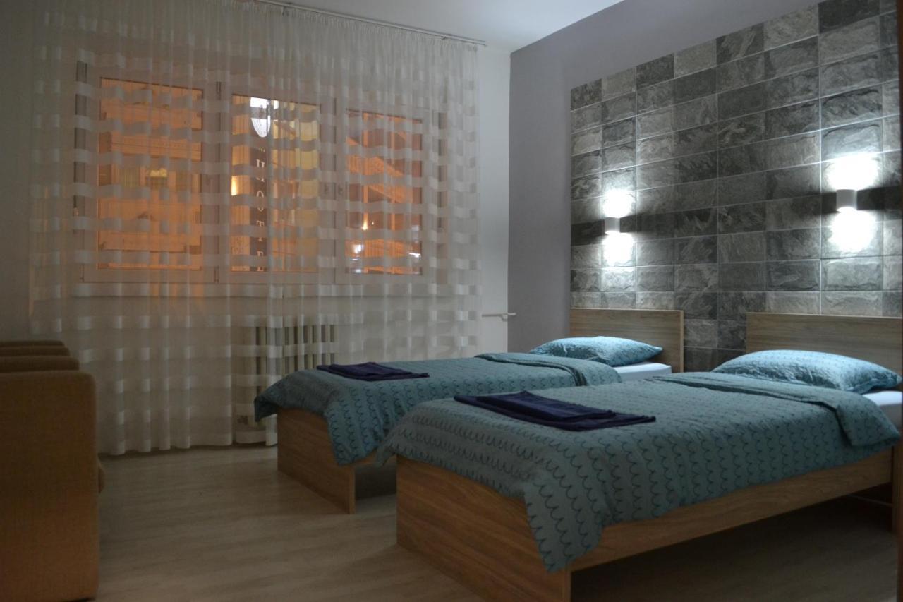 Lazarus Apartment Szkopje Kültér fotó